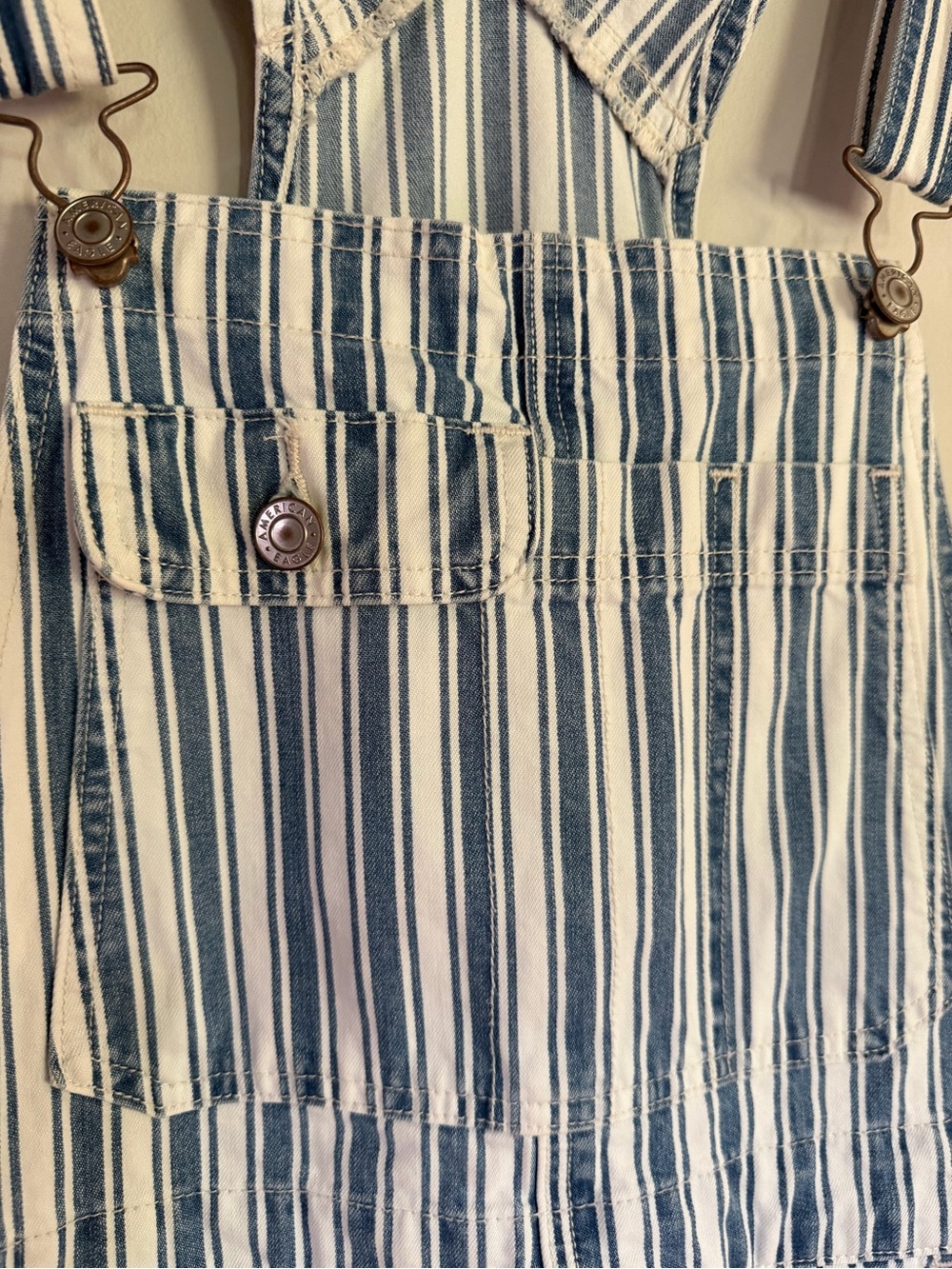 American Eagle Tomboy Blue Striped Denim Overall Shorts Shortall S Small - Picture 4 of 7